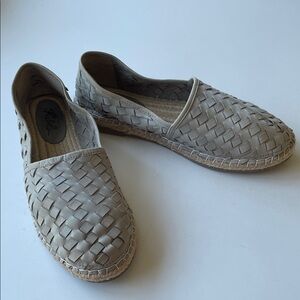 Soft Surroundings/ Rebels  Gray Woven Espadrilles 9